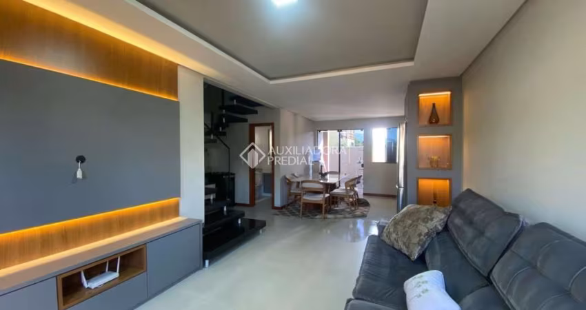 Casa com 3 quartos à venda na Rua Laureano, 936, Campeche, Florianópolis