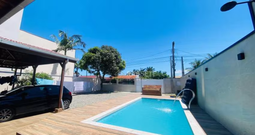 CASA NO BAIRRO MEIA PRAIA, NAVEGANTES/SC
