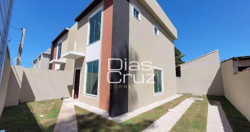 Casa com 3 quartos, sendo 2 suítes à venda, 98 m² por R$ 430.000 - Praia Mar - Rio das Ostras/RJ