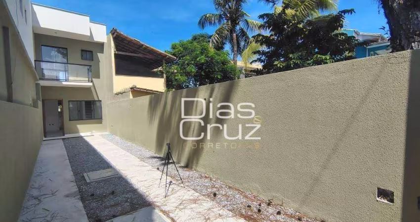 Duplex independente no Costazul/Recreio em  Rio das Ostras, 2 suítes