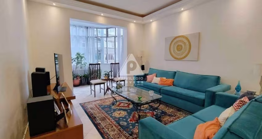 Privilégio Imóveis vende com EXCLUSIVIDADE apto 03 quartos com uma suíte e vaga na escritura