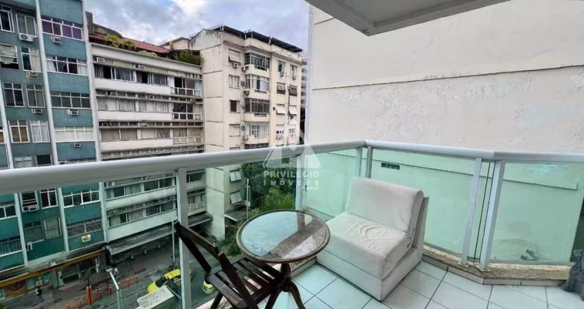 Apartamento de 2 quartos com vaga em Botafogo!