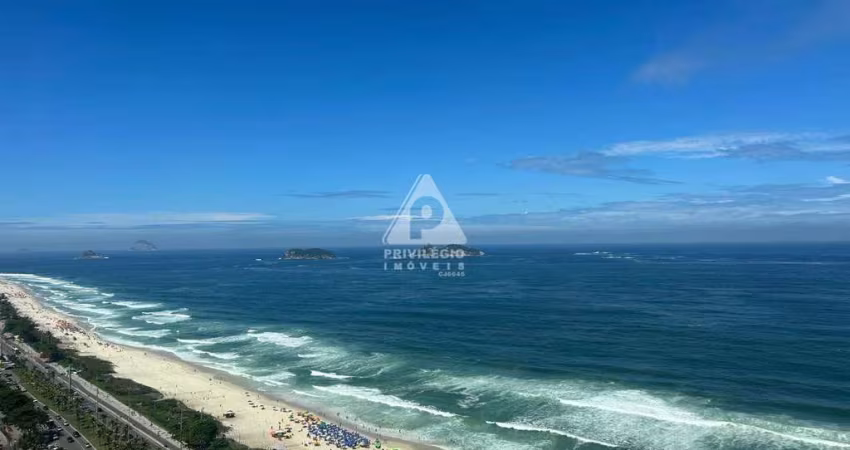 Apartamento à venda, 02 Quartos, 01 Suíte, 01 vaga, Vista Mar, Barra da Tijuca - Rio de Janeiro/RJ
