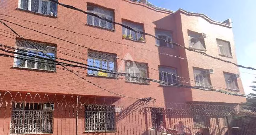 Apartamento 2 quartos com sala de janelas amplas, cozinha, área de serviço em Santa Teresa