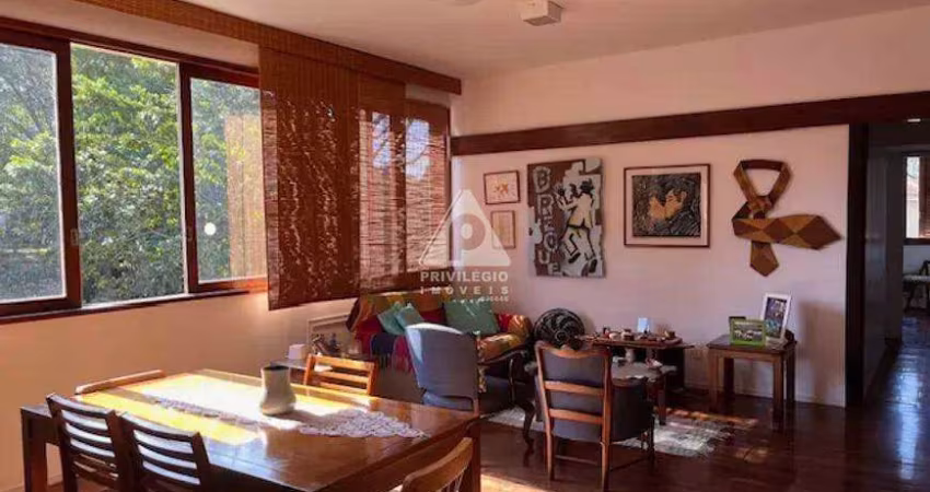 Apartamento a venda em Santa Teresa