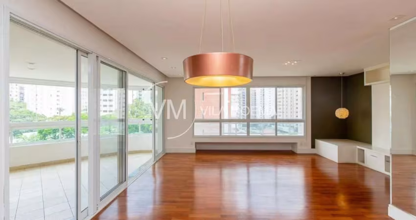 Apartamento com 158 m², 3 quartos sendo 3 suítes à venda no bairro Moema.