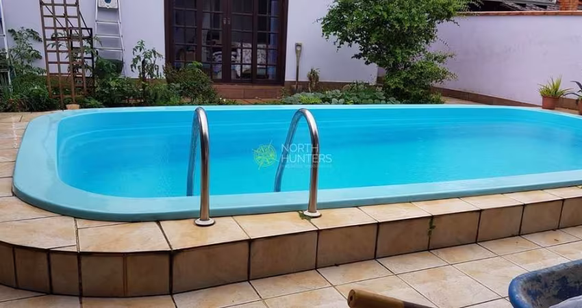 Casa com 4 dormitórios à venda, 220 m² por R$ 750.000,00 - Saguaçu - Joinville/SC