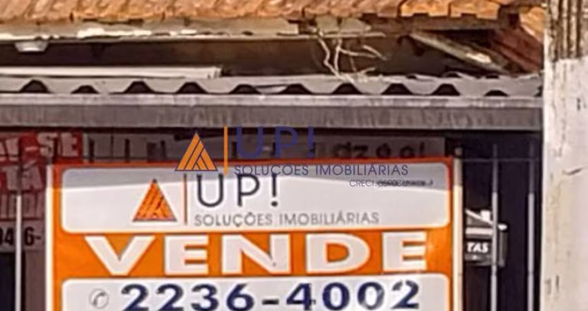Terreno comercial -10 metros de frente- com construção