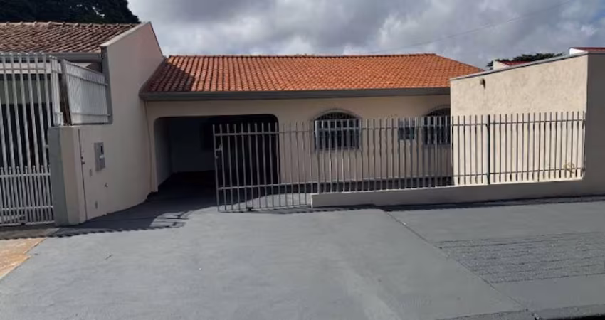 Casa com 2 quartos para alugar na AMADOR BUENO, 115, Conjunto Residencial Itamaraty, Maringá