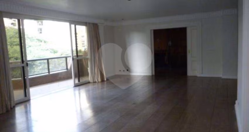 Apartamento com 4 quartos à venda em Real Parque - SP