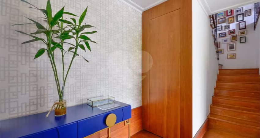 Condomínio com 5 quartos à venda em Real Parque - SP