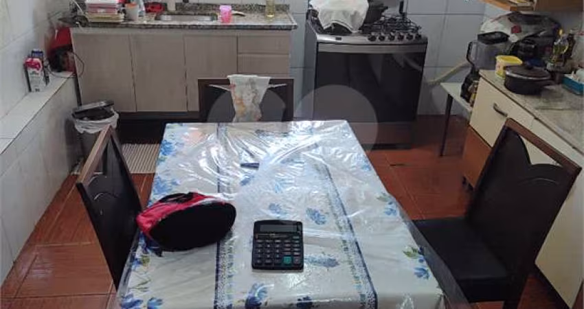 Casa térrea com 2 quartos à venda em Engenheiro Goulart - SP