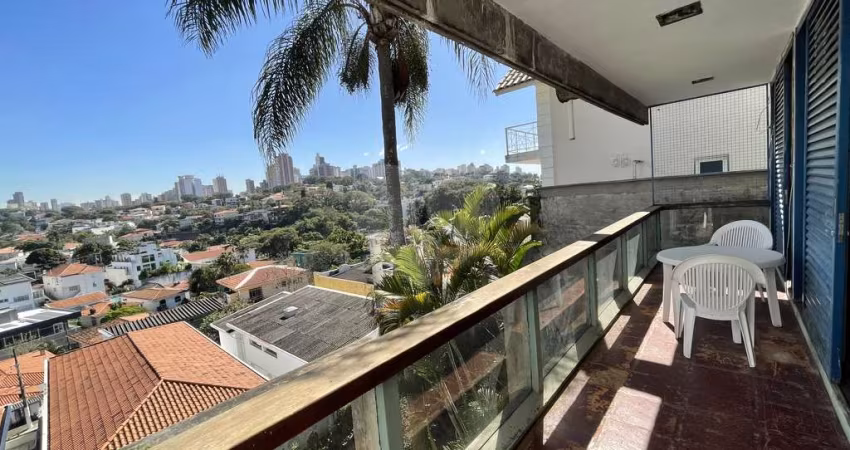 Casa com 4 quartos à venda em Pacaembu - SP