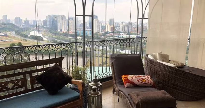 Apartamento com 4 quartos à venda em Jardim Fonte Do Morumbi - SP