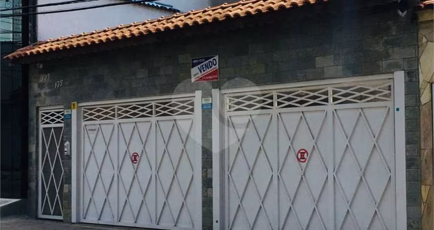 Casa com 3 quartos à venda em Vila Carrão - SP