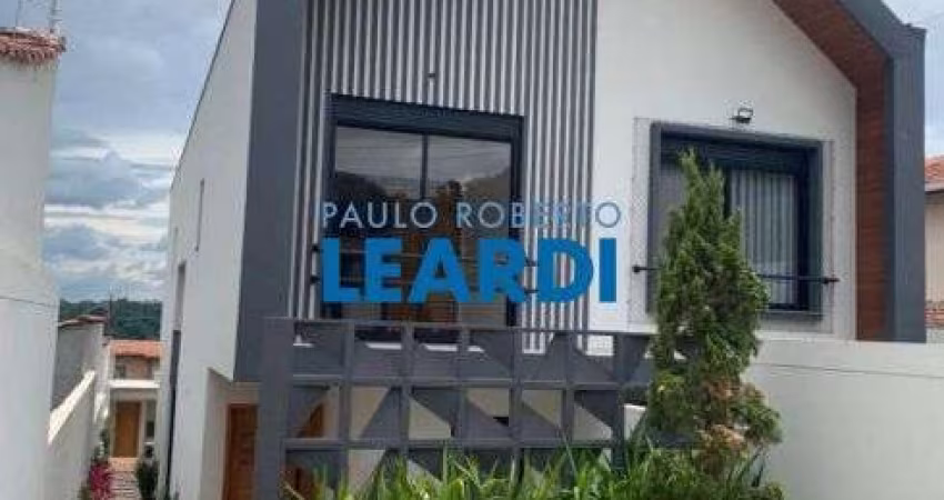 CASA ASSOBRADADA - JARDIM DOS PINHEIROS - SP