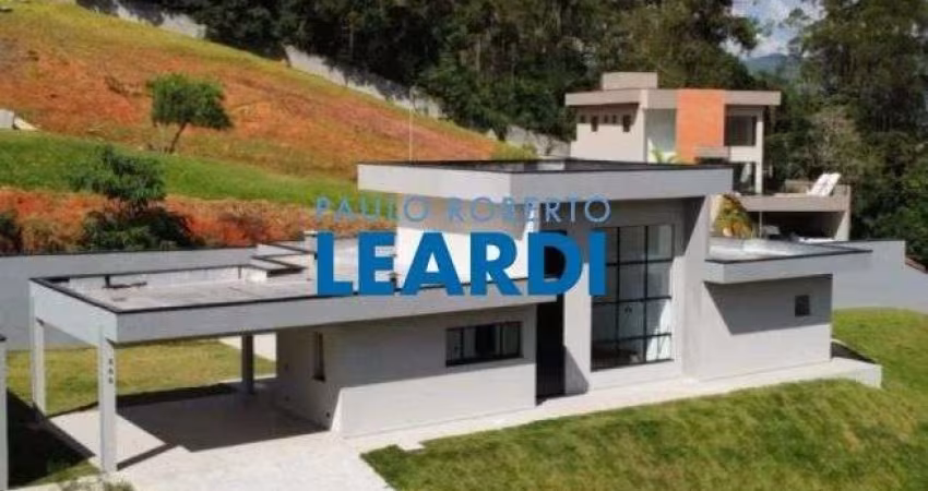 CASA ASSOBRADADA - ESTÂNCIA PARQUE DE ATIBAIA - SP