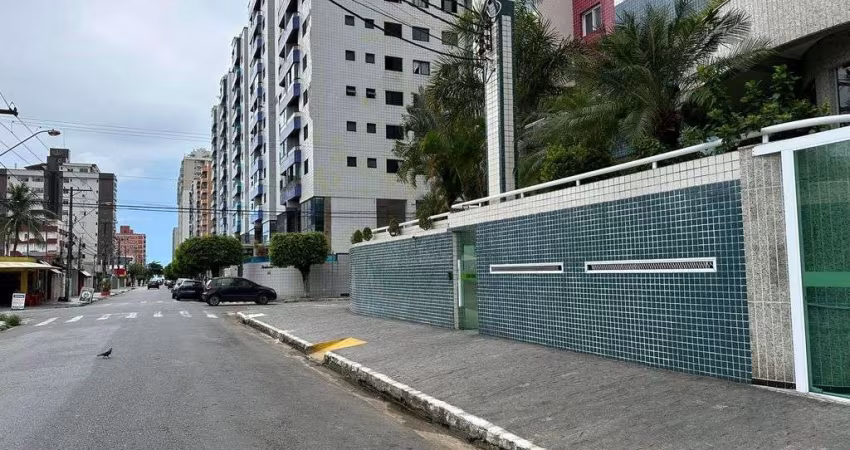 Apartamento em Praia Grande, Ocian com 02 dorm, uma suite e sacada goumet.