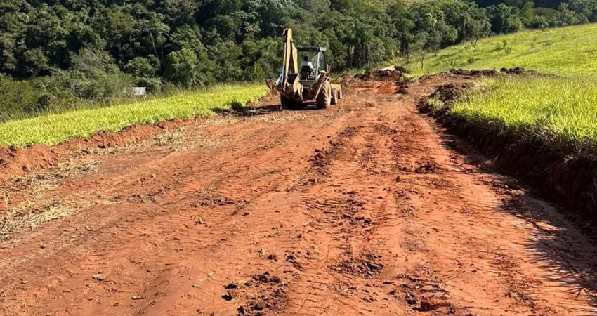 Terreno de facil acesso em Aruja.,