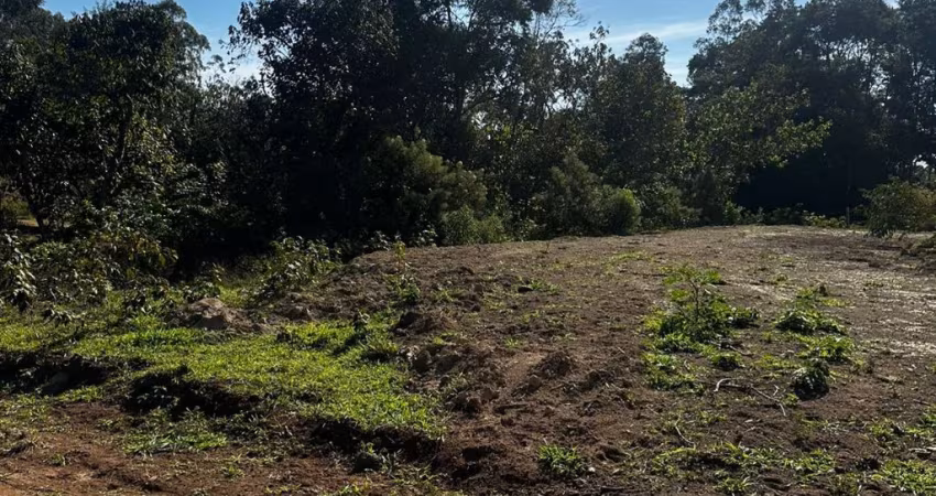 Vende-se terreno com ótima topografia e medidas entre 600m² á 1000m²