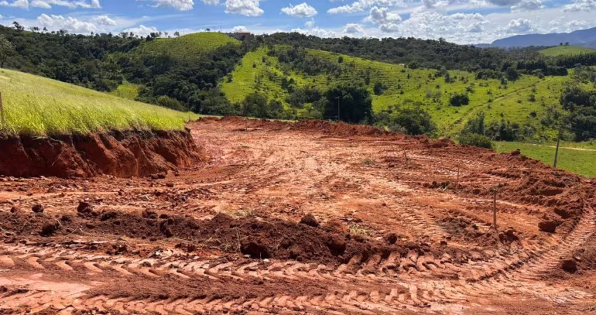Vende-se lote com excelente acesso prox ao centro de