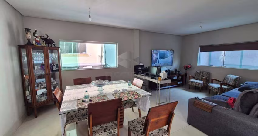 Excelente casa em Santa Tereza.