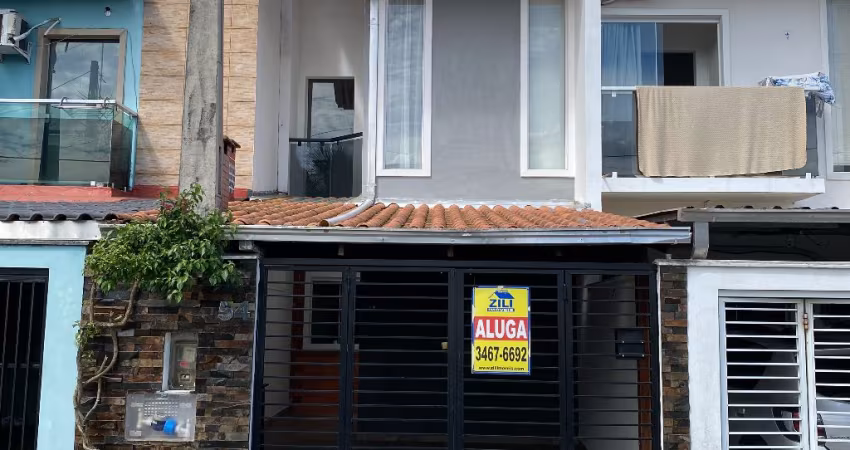 Sobrado geminado com 51m² - Bairro Aventureiro, Joinville/SC.