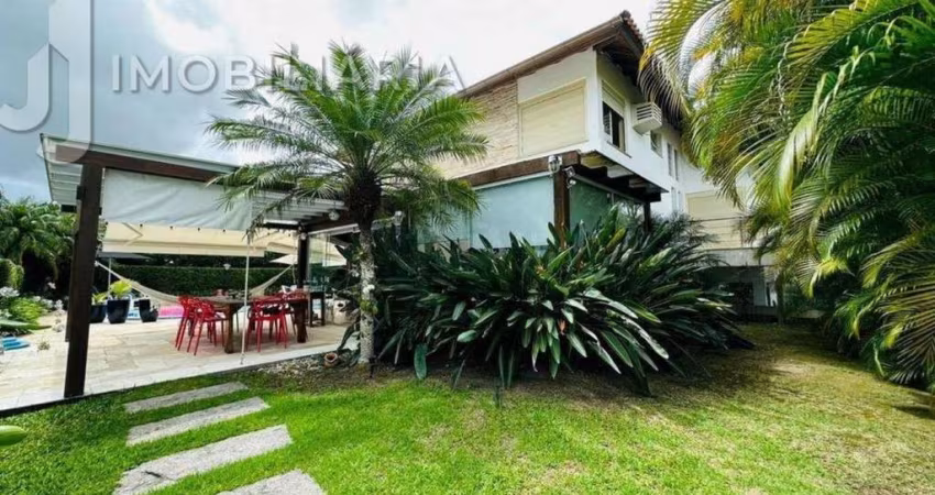 Casa Residencial com 4 quartos  à venda, 400.00 m2 por R$6195000.00  - Jurere Internacional - Florianopolis/SC
