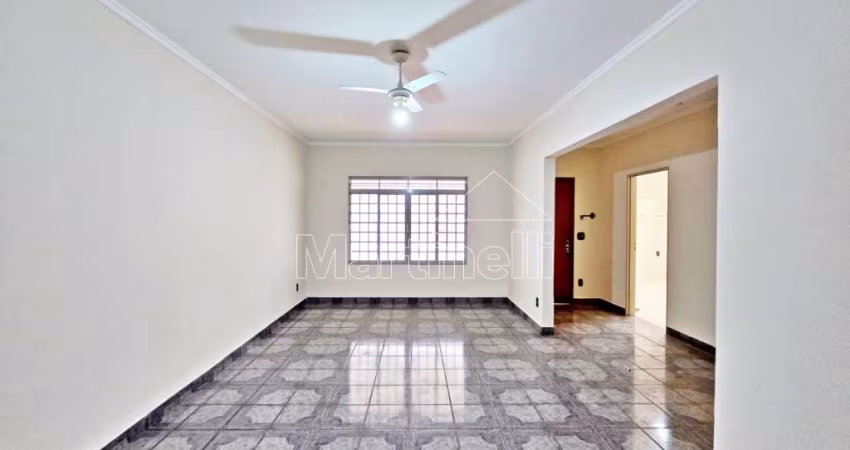 Casa térrea de 204m² de área construída para locação, próximo ao Parque Carlos Raya - Bairro Cond. Jardim Irajá, Ribeirão Preto/SP.