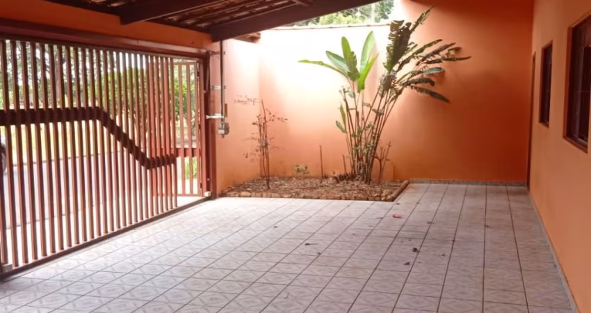 Casa à Venda R$ 480.000,00. Localização: Cândido Portinari, Ribeirão Preto - SP