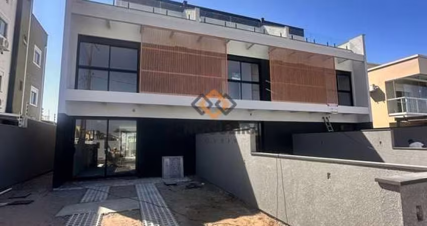 Casa Alto Padrão em Ingleses do Rio Vermelho, Florianópolis/SC