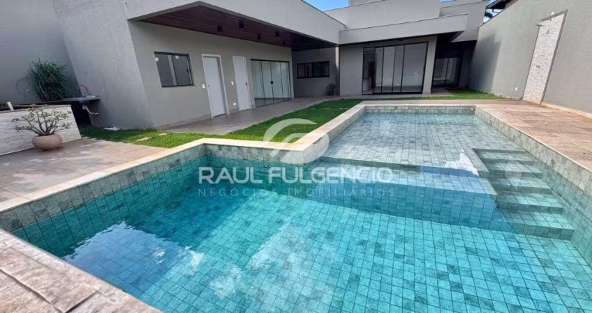Casa de padrão com 4 suítes no bairro Tucano em Londrina