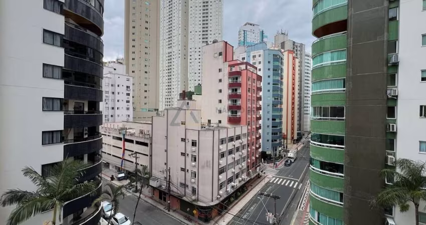 APARTAMENTO QUADRA MAR - CENTRO