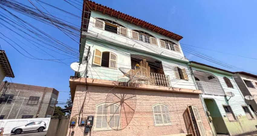 Casa com 2 dormitórios para alugar, 95 m² por R$ 1.650,00/mês - Centro - São Pedro da Aldeia/RJ