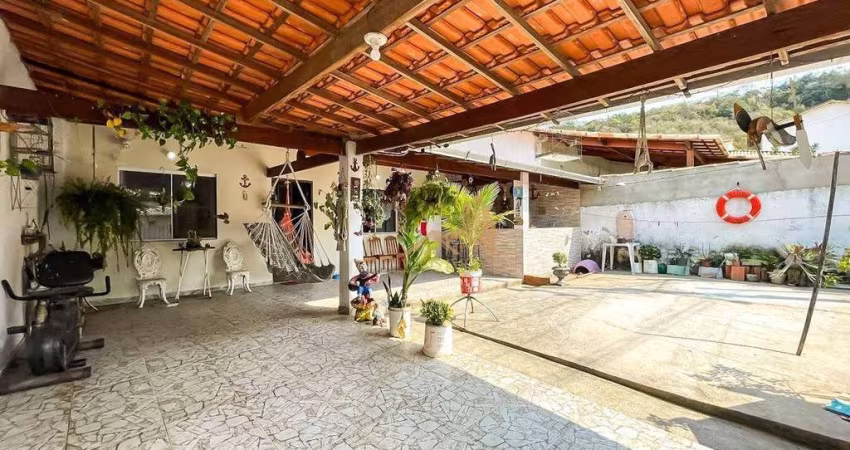 Casa com 3 dormitórios à venda, 120 m² por R$ 370.000 - Campo Redondo - São Pedro da Aldeia/RJ