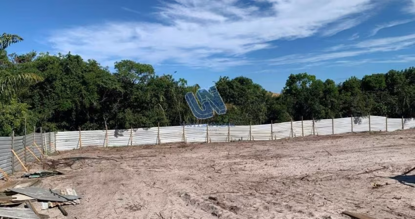 Terreno no condomínio Praia Bella com área 700m2  plano em Praia do Forte.