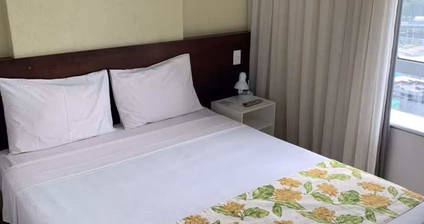 Flat no Iguatemi À Venda