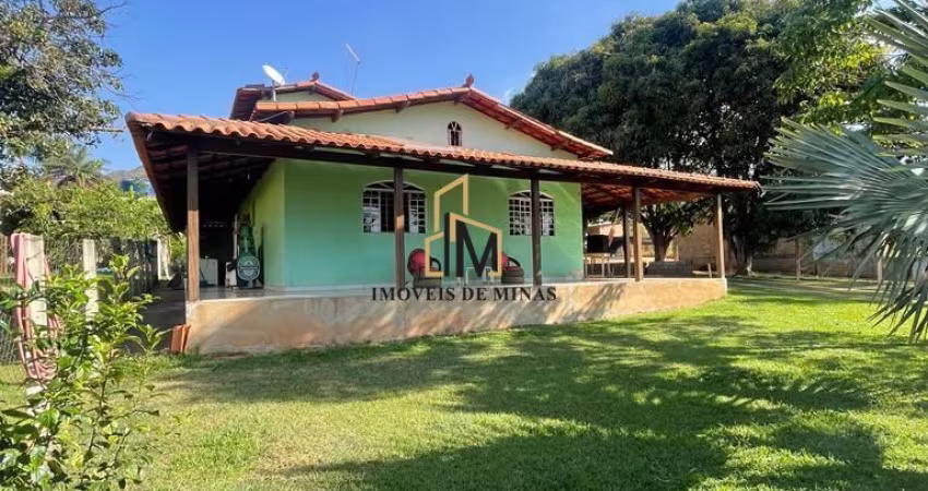 Sítio á venda de 1000m² , casa com 02 quartos sendo 01 suíte em Igarapé MG!