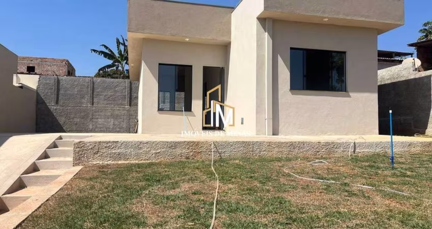 Casa á venda de 300m² sendo ótima localização em Igarapé MG!