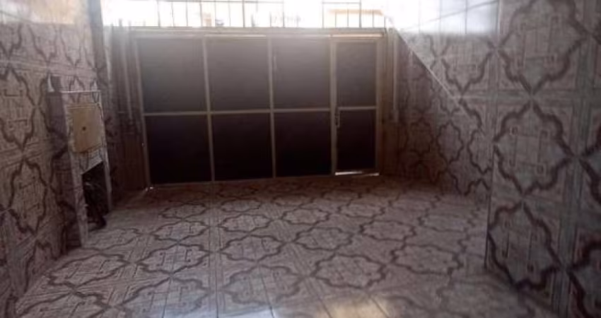 Casa para Locação em Vila Cruzeiro - 2 Dormitórios por R$1300