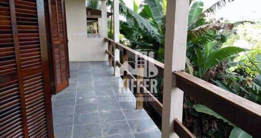 Casa com 3 quartos à venda, 360 m² por R$ 635.000 - Santa Rosa - Niterói/RJ