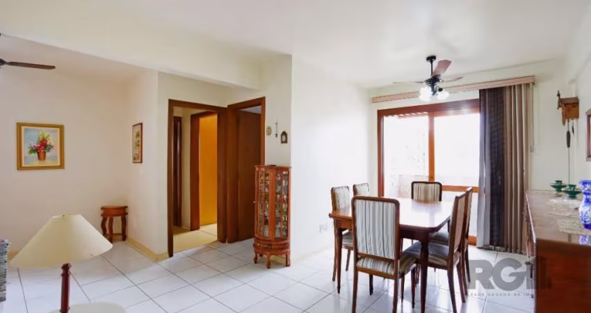 Apartamento no Bairro Passo D'Areia - Oportunidade de Luxo!&lt;BR&gt;&lt;BR&gt;Vende-se apartamento com 02 dormitórios, localizado no bairro Passo D'Areia, com 02 vagas de garagens individuais. Este a