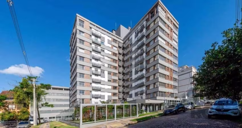 Apartamento de Luxo em Moinhos de Vento&lt;BR&gt;Deslumbrante apartamento de 70m², localizado no charmoso bairro Moinhos de Vento. Com 2 dormitórios (sendo 2 suítes), living 2 ambientes com churrasque