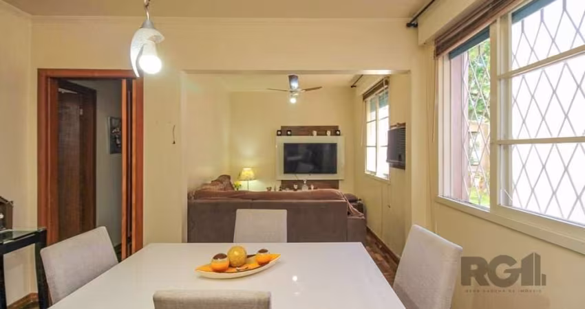 Imagine a emoção de ter as chaves do seu próprio lar nas mãos. Esse apartamento de 77m² é a oportunidade perfeita para dar o primeiro passo rumo ao sonho da casa própria. Ao entrar, você será recebido