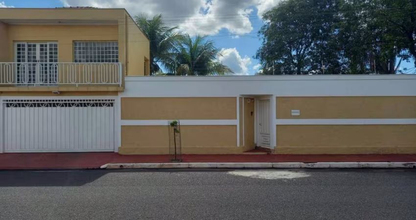Casa para Venda em Araçatuba, Aviação, 3 dormitórios, 1 suíte, 3 banheiros, 2 vagas