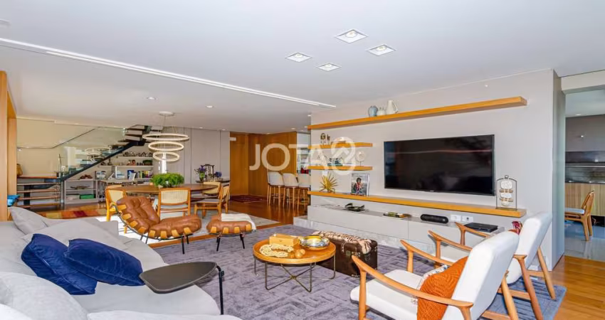 Duplex alto padrão com 3 suítes no Alto da Glória