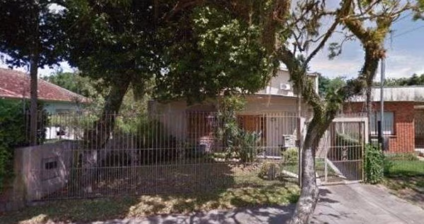 Casa para Venda - 200m², 4 dormitórios, sendo 1 suites, 4 vagas - Ipanema