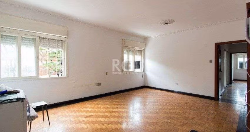 Apartamento para Venda - 101m², 3 dormitórios, 1 vaga - Menino Deus