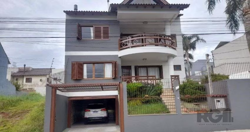 Casa Condominio para Venda - 237.24m², 3 dormitórios, sendo 1 suites, 2 vagas - Alto Petrópolis
