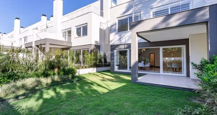 Casa Condominio para Venda - 450m², 3 dormitórios, sendo 3 suites, 3 vagas - Pedra Redonda